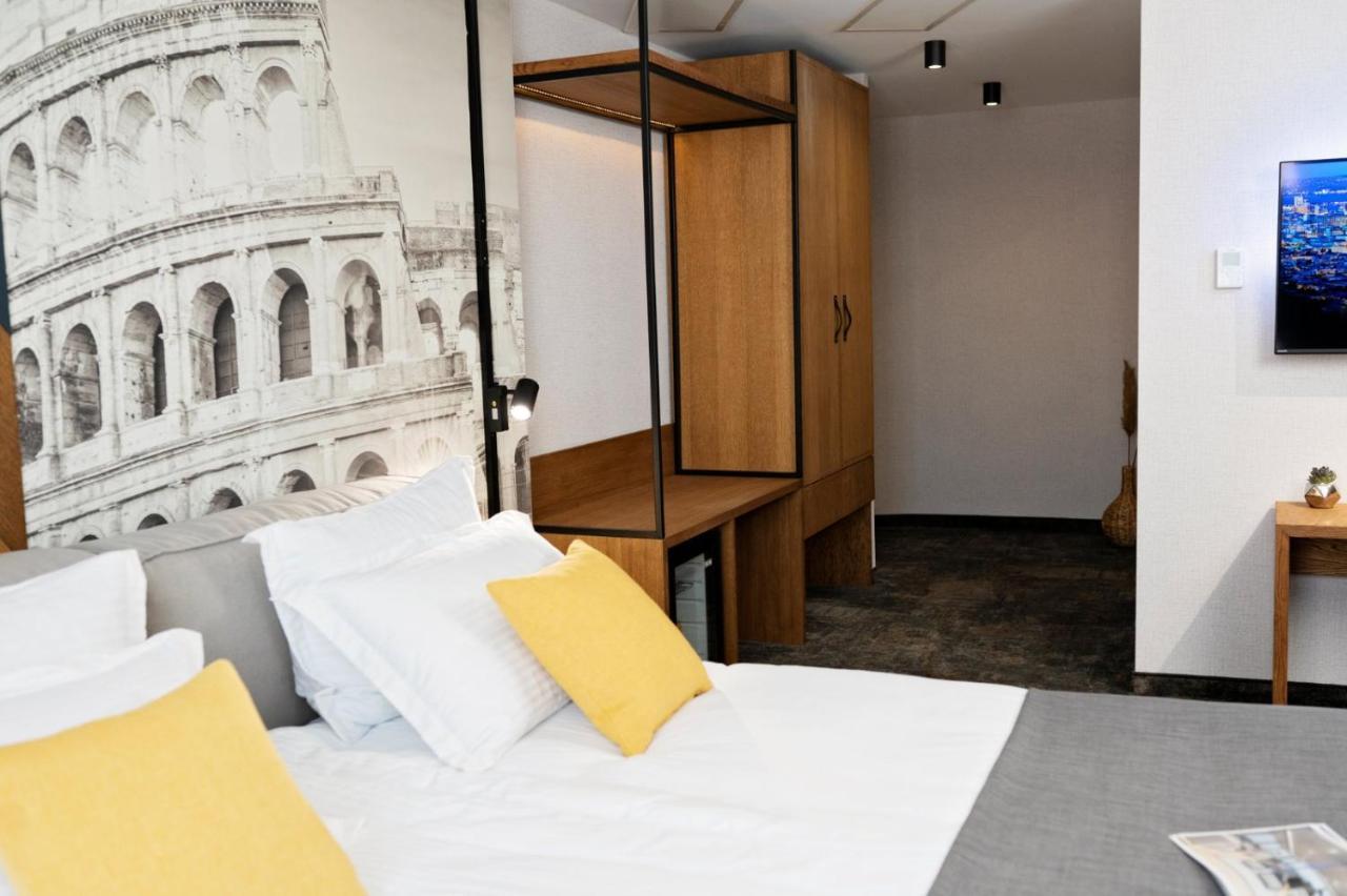 Mm Boutique Hotel Burgas Bagian luar foto
