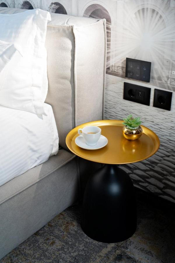 Mm Boutique Hotel Burgas Bagian luar foto