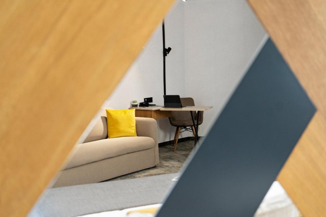 Mm Boutique Hotel Burgas Bagian luar foto
