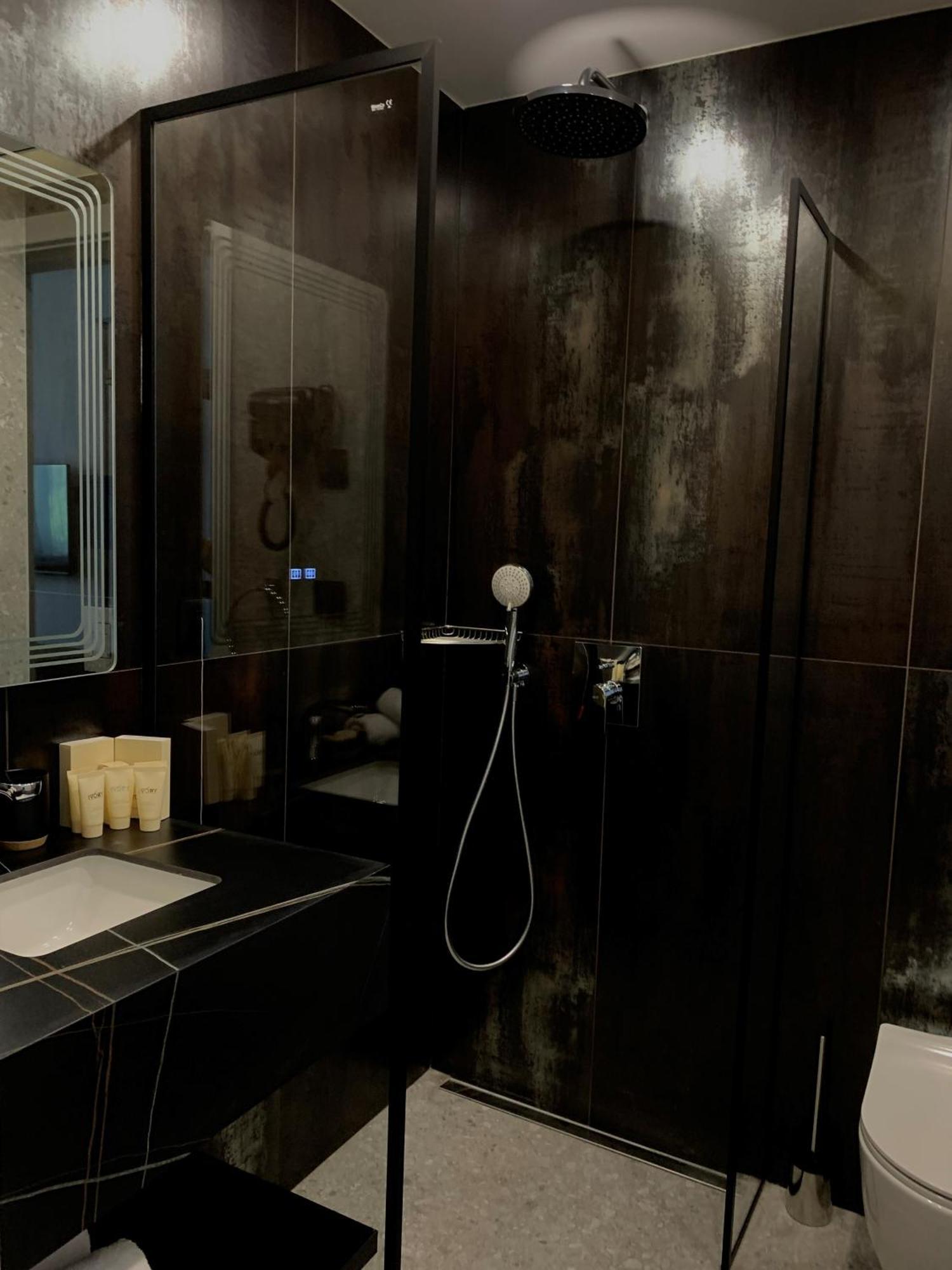 Mm Boutique Hotel Burgas Bagian luar foto