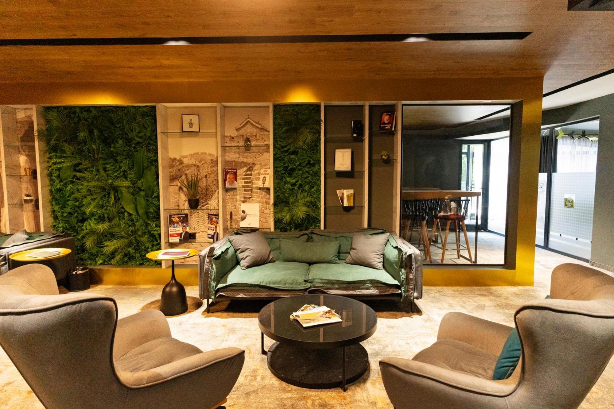 Mm Boutique Hotel Burgas Bagian luar foto