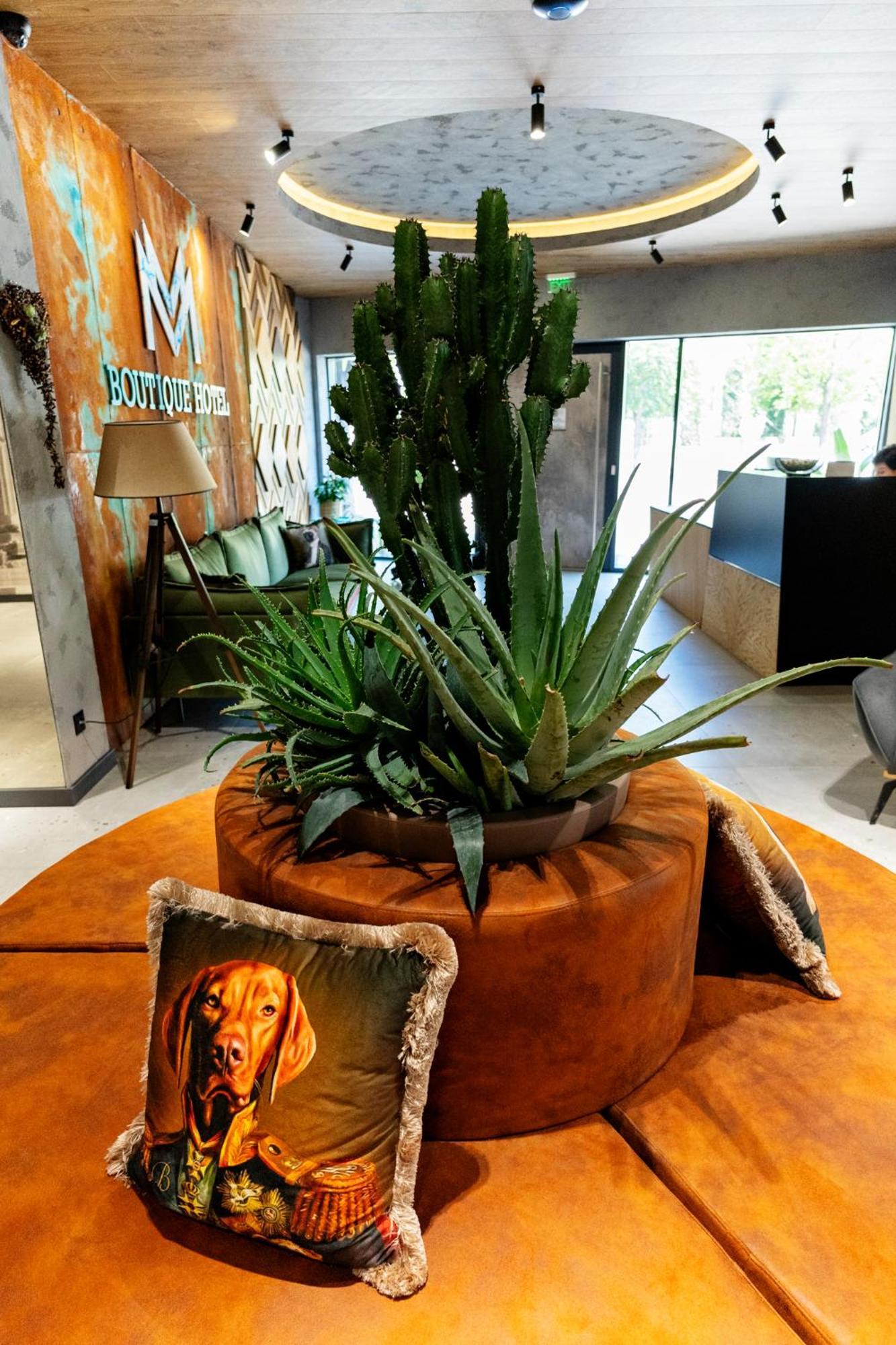 Mm Boutique Hotel Burgas Bagian luar foto
